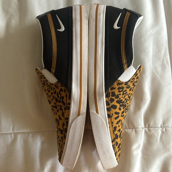 Women’s Nike size 8.5. Only worn 3 or 4 times. - Picture 6 of 6